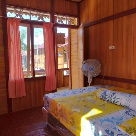 Bunaken Guesthouse Eksteriør billede