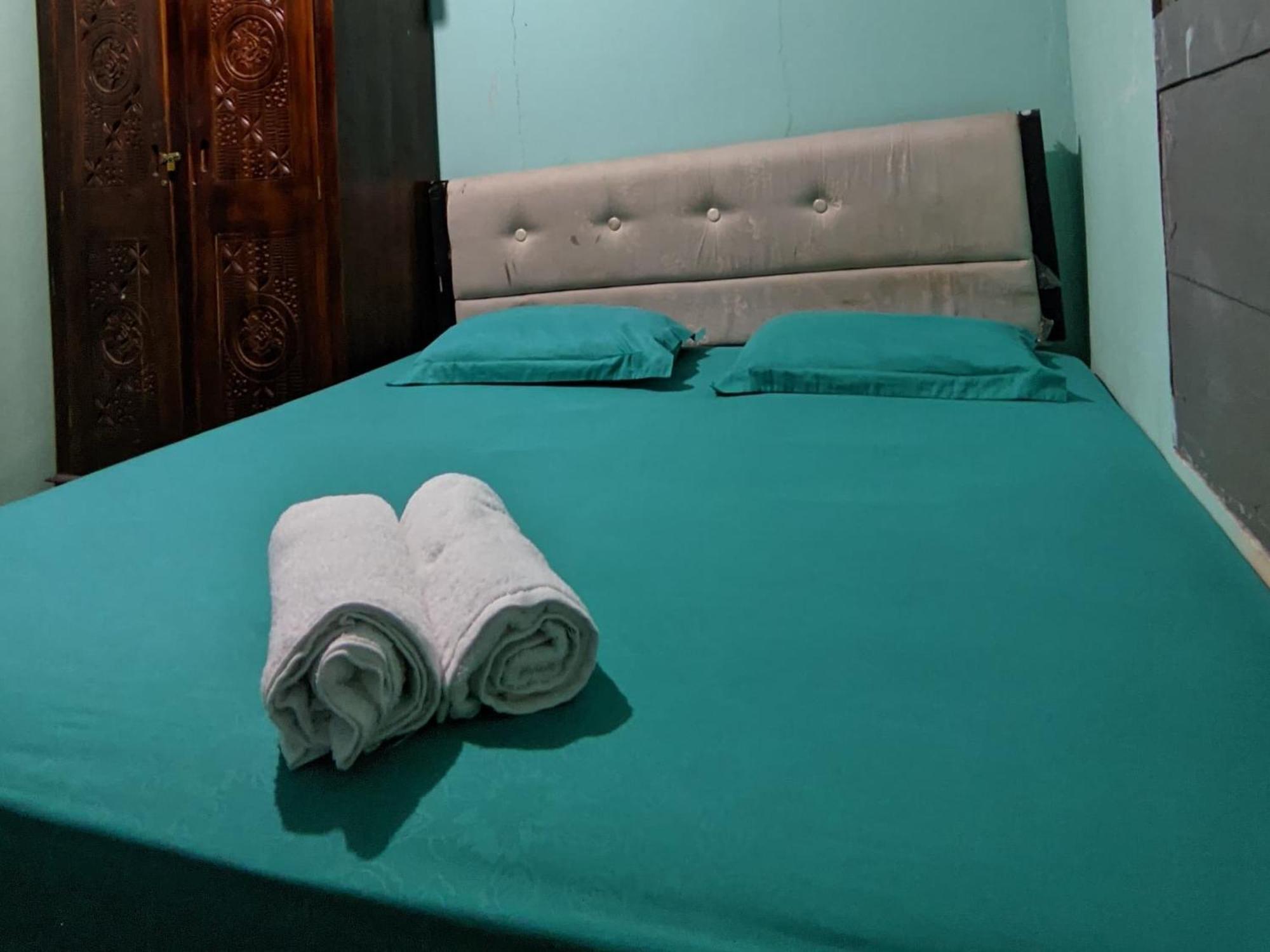 Bunaken Guesthouse Værelse billede